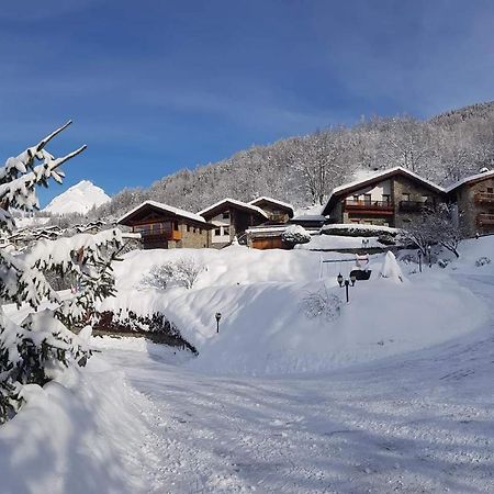 Les Combes Hotel La Salle Exterior photo