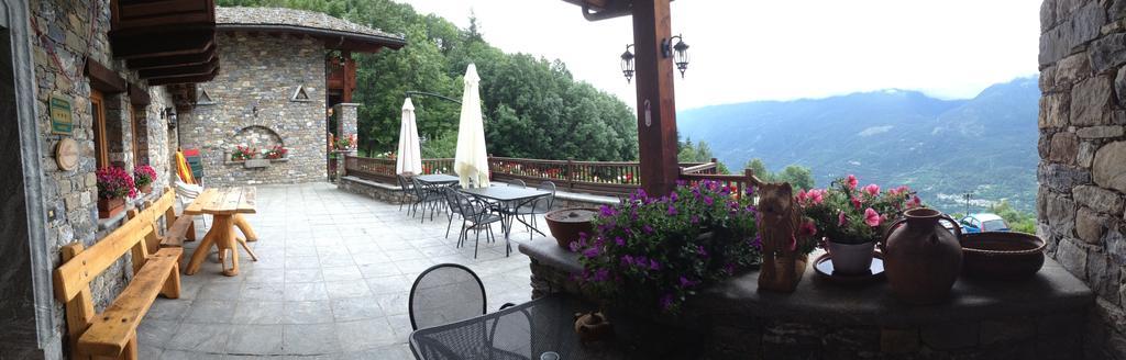 Les Combes Hotel La Salle Exterior photo